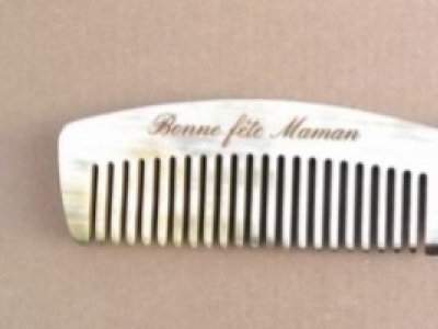 Renewal of the horn comb: 1 of 2 is a gift.